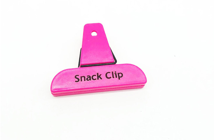 Plastic Outdoor Snack Clip