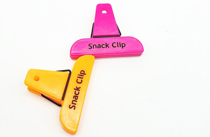 Plastic Outdoor Snack Clip