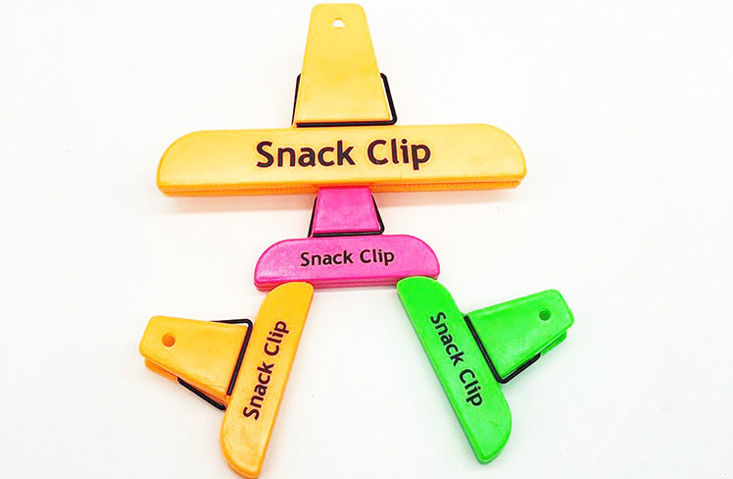 Plastic Outdoor Snack Clip