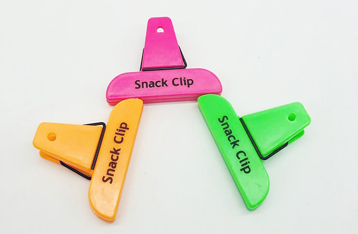 Plastic Outdoor Snack Clip