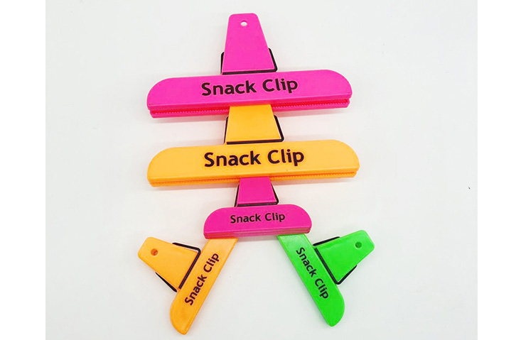 Plastic Outdoor Snack Clip